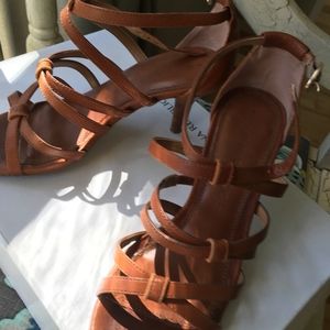 Banana Republic heels  Vintage Caramel Size 5